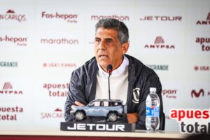 Universitario de Deportes presenta a Álvaro Barco como nuevo director deportivo