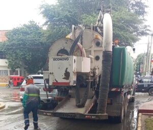 EPS Grau limpia más de medio kilómetro de redes en centro de Piura