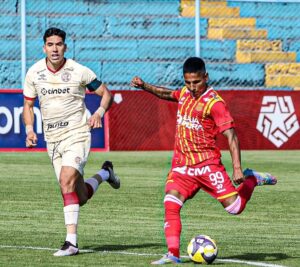 Raúl Ruidíaz renueva con Atlético Grau hasta el 2029