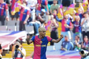 Barcelona vs PSG, Chelsea y Newcastle en Champions 2025/26