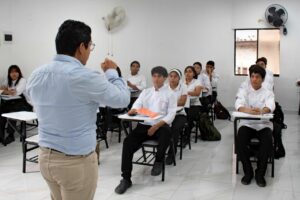Pronabec lanza Beca TEC con apoyo de Ceturgh para jóvenes de bajos recursos en Piura