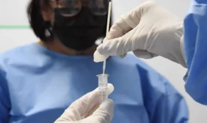 Variante 'Frankenstein' de COVID-19 ya circula en América: lo que se sabe hasta ahora