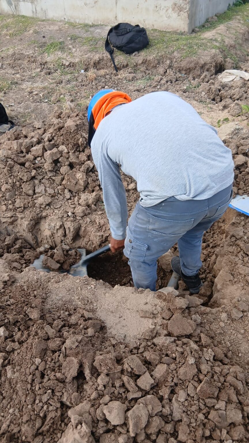 EPS Grau soluciona fuga de agua en Las Lomas