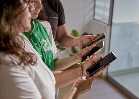 Más de 548 mil líneas móviles cambiaron de operador en setiembre