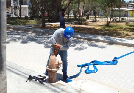 EPS Grau realizará limpieza de purgas de grifos contraincendios en la Urb. Santa Margarita, Piura EPS Grau realizará limpieza de purgas de grifos contraincendios en la Urb. Santa Margarita, Piura