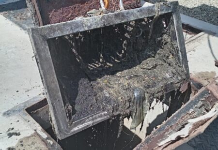 Retiran gran cantidad de basura en cámaras de bombeo Retiran gran cantidad de basura en cámaras de bombeo