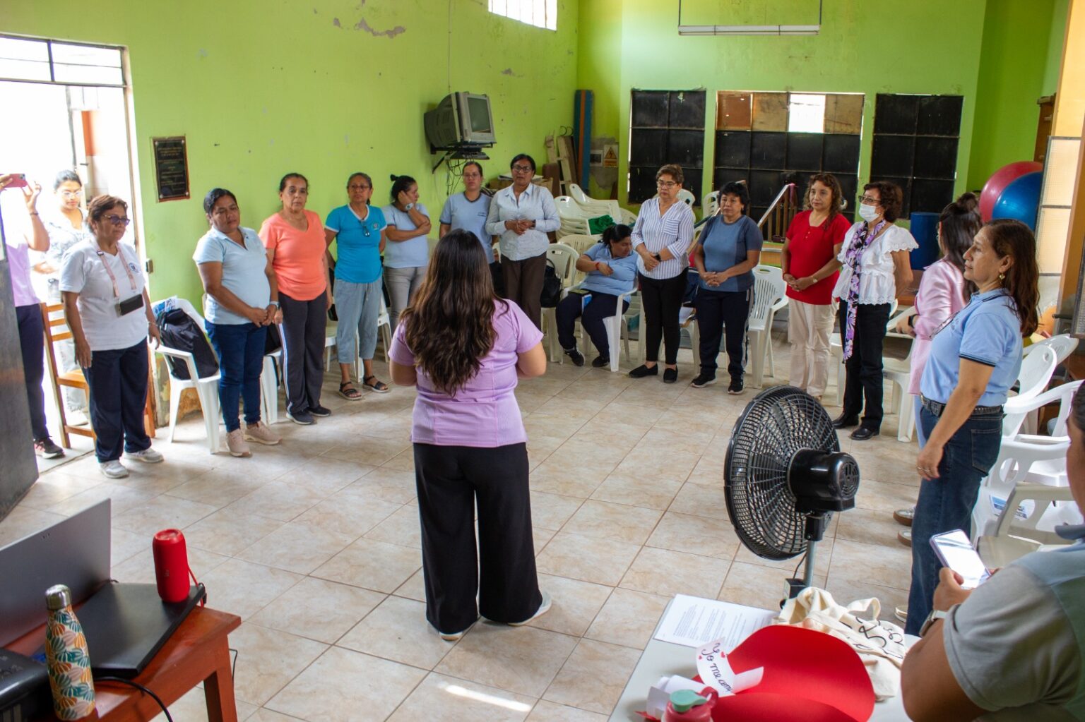 Enosa promueve el bienestar y la formación docente en el CEBE de Castilla