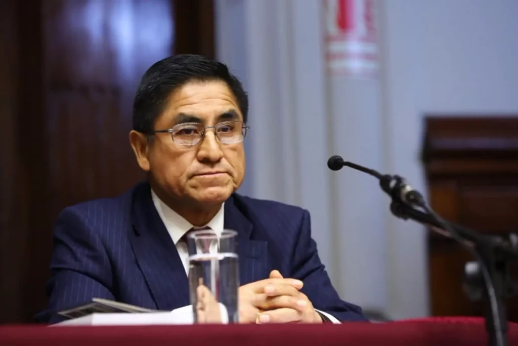 Gobierno autoriza extradición de César Hinostroza desde Bélgica Gobierno autoriza extradición de César Hinostroza desde Bélgica