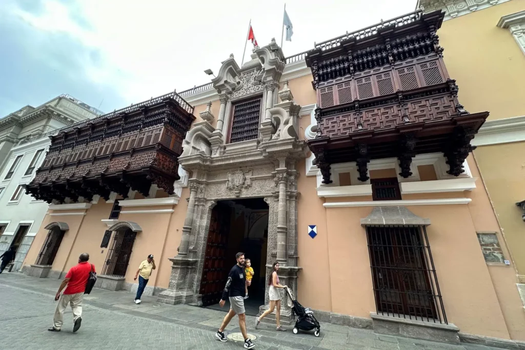 Cancillería oficializa término de funciones del cónsul peruano en México Cancillería oficializa término de funciones del cónsul peruano en México