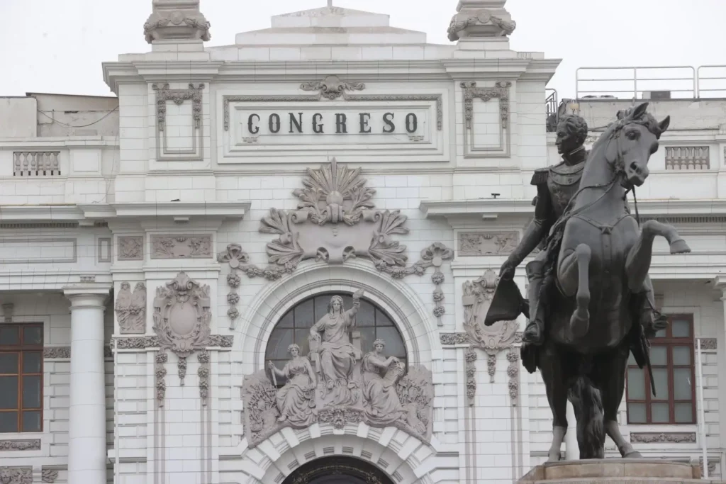 Congreso abre investigación por uso de cámara institucional en mitin de Fuerza Popular