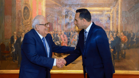 Presidente José Jerí pidió a Julio Velarde continuar cinco años más al frente del BCRP, afirma el premier Presidente José Jerí pidió a Julio Velarde continuar cinco años más al frente del BCRP