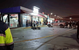 Sicarios asesinan a dos cobradores venezolanos en la carretera Sullana–Piura Sicarios asesinan a dos cobradores venezolanos en la carretera Sullana–Piura