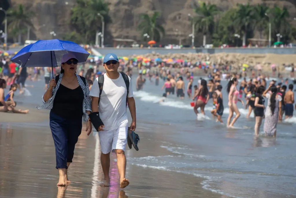 Qué dice la ley sobre los feriados largos de fin de año en Perú