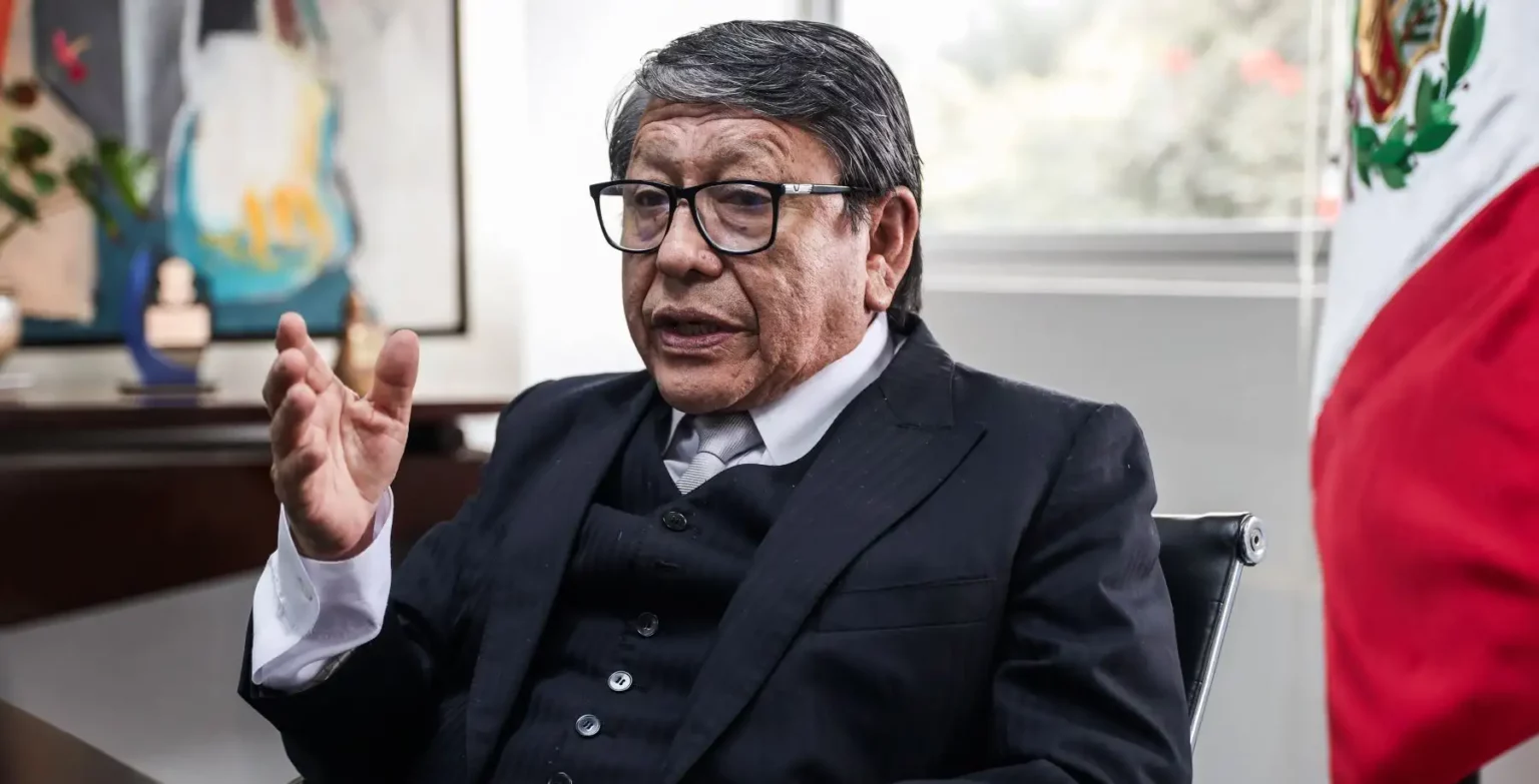 Fiscalía dispuso captura de Ciro Castillo en investigación por corrupción