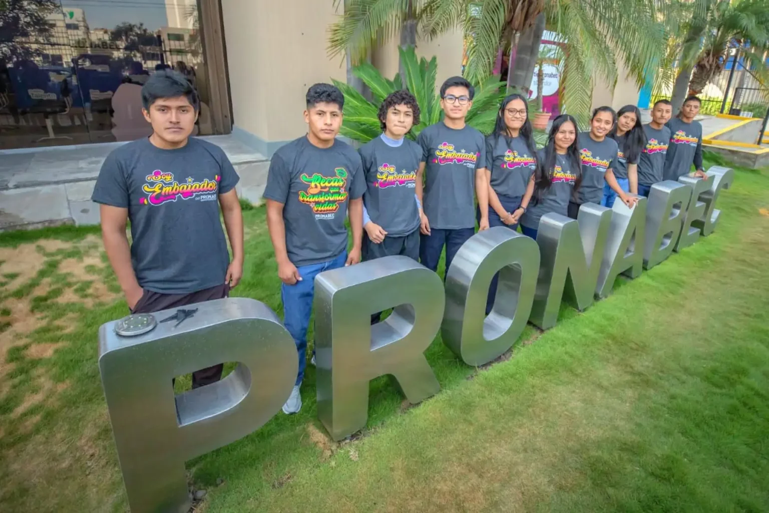 Presupuesto de Beca 18-2026 está garantizado según el MEF