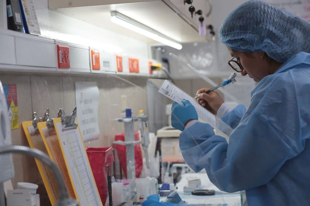 Ensayos clínicos para vacuna contra el VIH son realizados por la Universidad San Marcos Ensayos clínicos para vacuna contra el VIH son realizados por la Universidad San Marcos