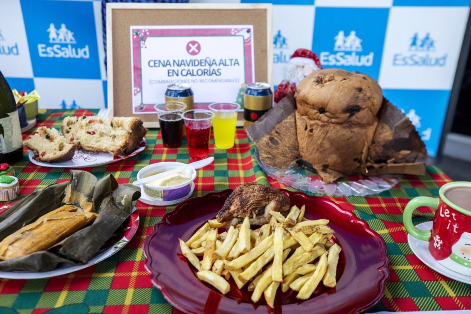 Cena navideña con porciones moderadas es recomendada por EsSalud