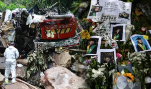 Bus escolar se accidenta en Antioquia y deja 17 víctimas mortales Bus escolar se accidenta en Antioquia y deja 17 víctimas mortales