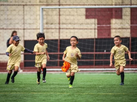 Universitario se internacionaliza con nueva escuela en Japón