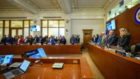 Perú sostiene que la recuperación democrática en Venezuela debe darse mediante una transición pacífica