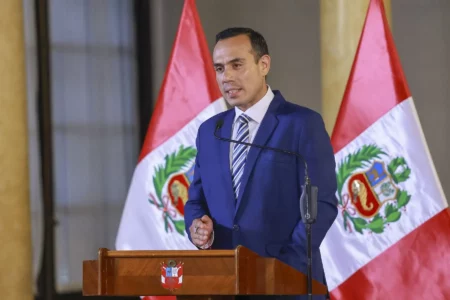 Congreso reúne 74 firmas y convoca pleno para debatir censura contra José Jerí