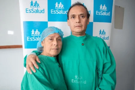 Acto de amor: hombre de 55 años dona riñón a esposa en San Valentín Acto de amor: hombre de 55 años dona riñón a esposa en San Valentín