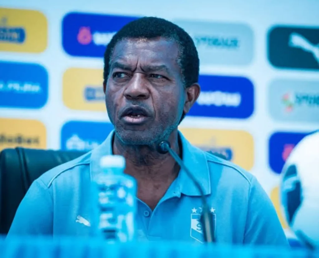 Julio César Uribe asegura que Sporting Cristal no subestimará al 2 de Mayo en la Copa Libertadores Julio César Uribe asegura que Sporting Cristal no subestimará al 2 de Mayo en la Copa Libertadores