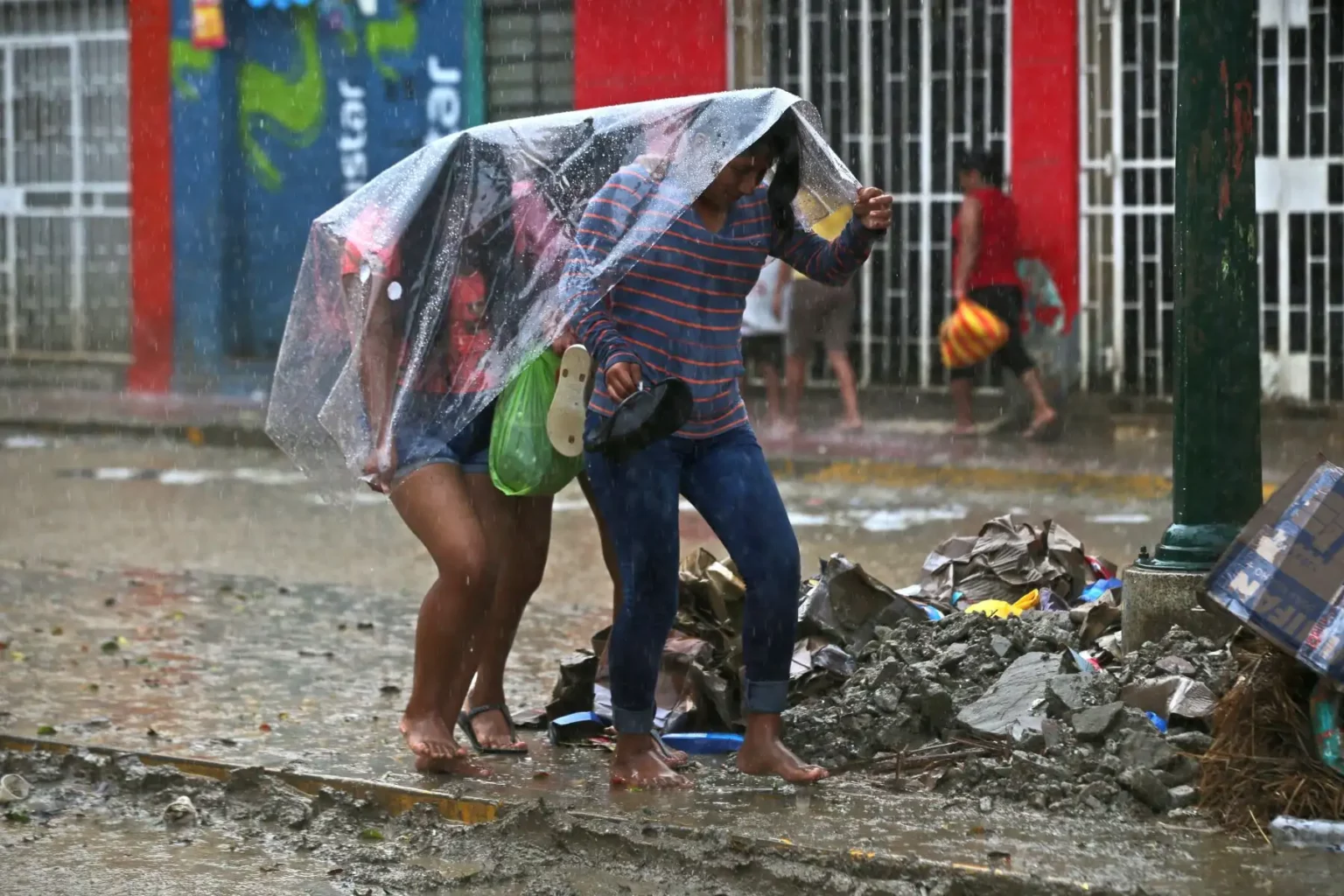 Transición del Niño Costero se intensifica y aumentan riesgos de inundaciones en la costa norte Transición del Niño Costero se intensifica y aumentan riesgos de inundaciones en la costa norte