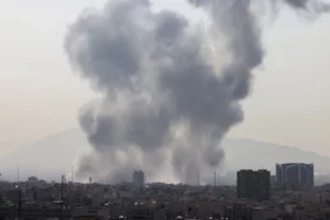 85 muertos tras bombardeo israelí a escuela primaria de niñas en Irán, según reporte oficial