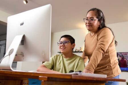 De vuelta al cole: sigue estos consejos para renovar tu plan de internet fijo y contar con una conexión estable en casa