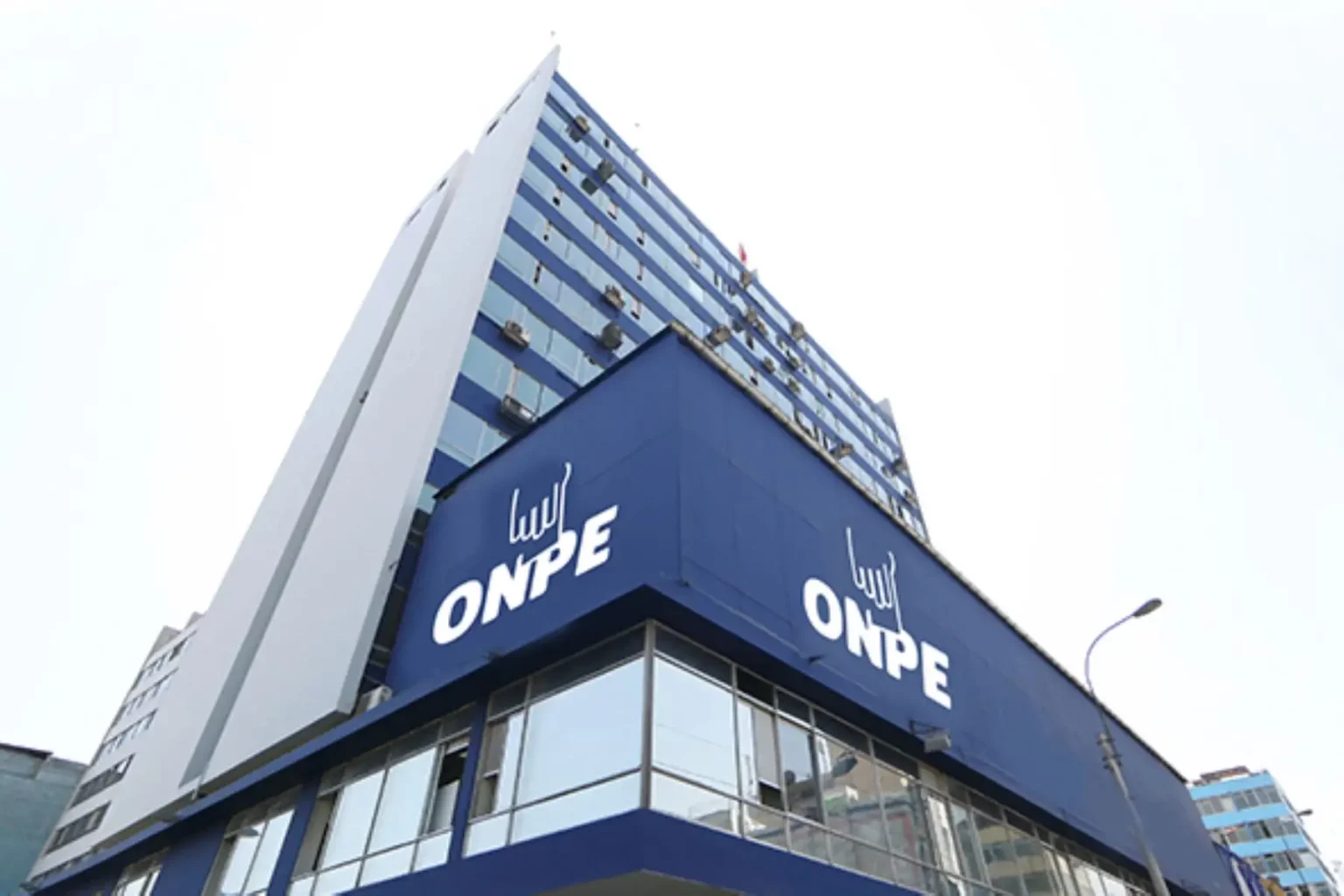 ONPE aclara que nunca realizó un «flash electoral» y explica cómo ver resultados el 12 de abril ONPE aclara que nunca realizó un "flash electoral" y explica cómo ver resultados el 12 de abril