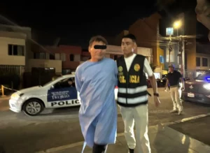 Trabajador del Hospital Regional de Trujillo habría facilitado el ingreso de sicarios a la UCI Trabajador del Hospital Regional de Trujillo habría facilitado el ingreso de sicarios a la UCI