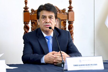 Reforma del Ministerio Público: qué propone Tomás Gálvez y por qué fiscales especializados se oponen al proyecto