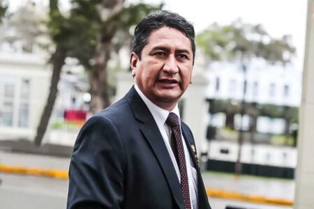 Tribunal Constitucional evaluará habeas corpus de Vladimir Cerrón por el caso Los Dinámicos del Centro