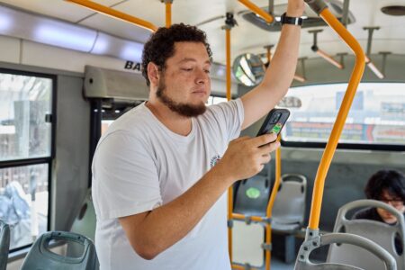 Gobierno limita a 7 líneas móviles por persona: qué pasará con quienes tienen más números