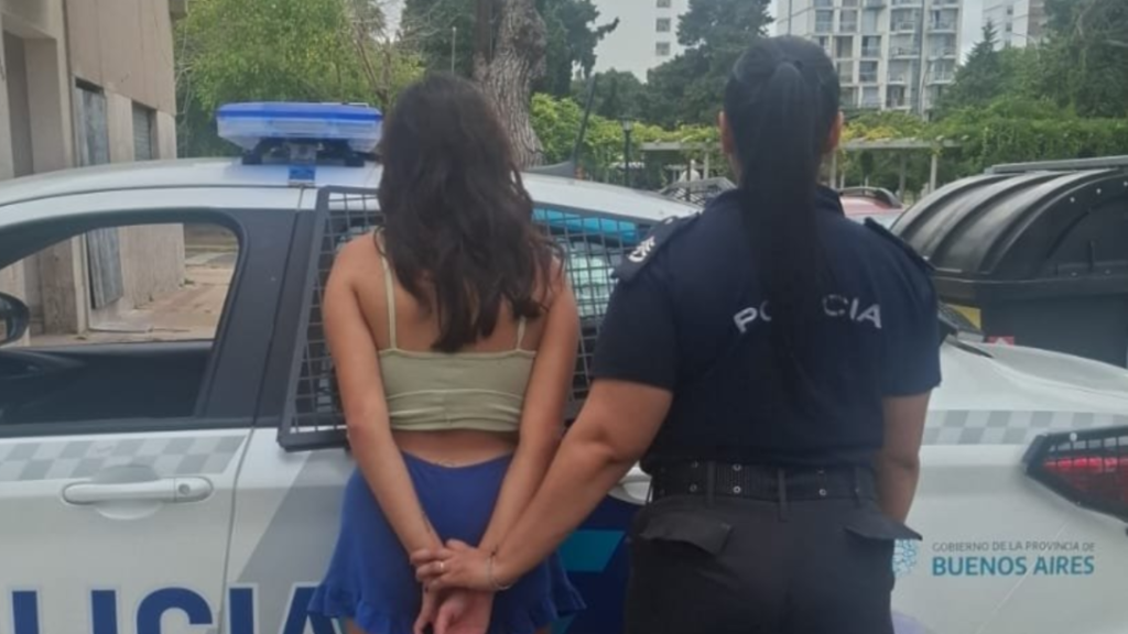 Madre es detenida tras apuñalar a inquilino que acosó sexualmente a sus hijos de de 7 y 9 años