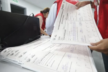 JNE exige resolver actas observadas en 24 horas durante proceso electoral