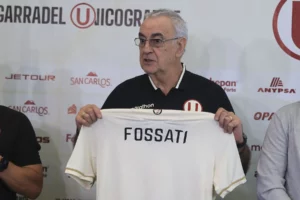 Universitario explica por qué no renovó contrato a Jorge Fossati tras el tricampeonato
