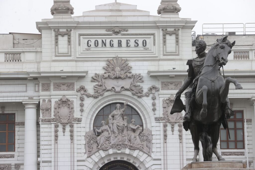 Luis Enrique Arroyo acudirá al Congreso para solicitar voto de confianza del Gabinete