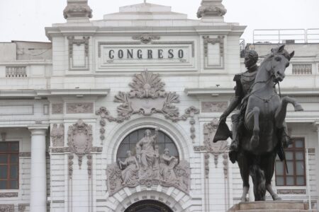 Luis Enrique Arroyo acudirá al Congreso para solicitar voto de confianza del Gabinete