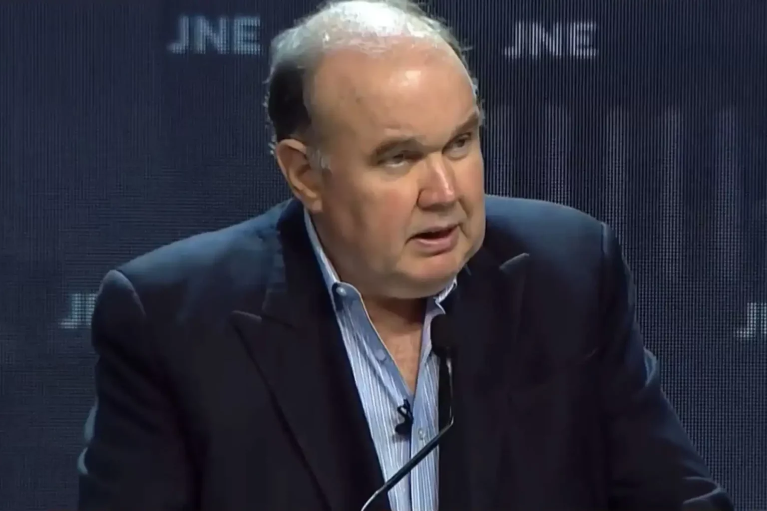 Rafael López Aliaga propone entregar tablets a estudiantes y docentes Rafael López Aliaga propone entregar tablets a estudiantes y docentes