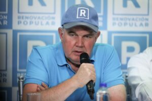 López Aliaga cuestiona elecciones 2026 y plantea salida del jefe de la ONPE