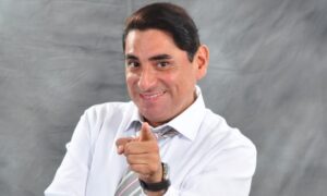 Carlos Álvarez responde al alza en las encuestas: "Esperemos con serenidad el 12 de abril"