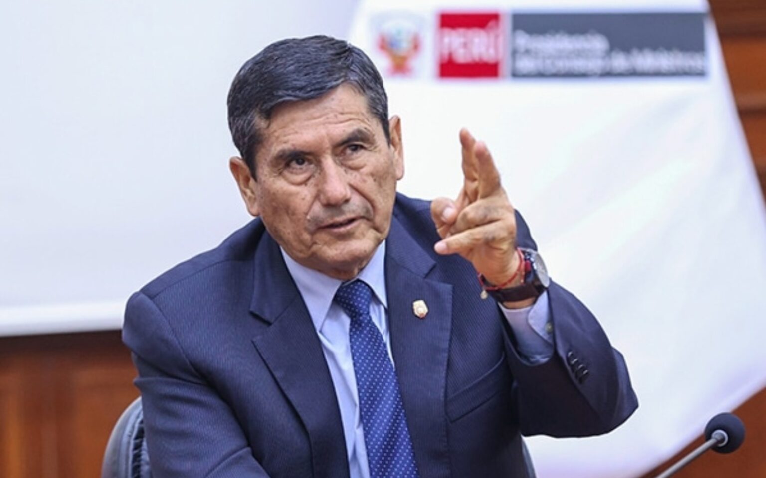 Gabinete de Luis Arroyo se presentará ante el Pleno del Congreso el 16 de abril para solicitar el voto de confianza Gabinete de Arroyo se presentará ante el Pleno del Congreso el 16 de abril para solicitar el voto de confianza