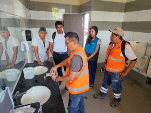 EPS Grau lanza “Gasfitero en tu escuela” para prevenir fallas sanitarias en colegios de Piura EPS Grau lanza “Gasfitero en tu escuela” para prevenir fallas sanitarias en colegios de Piura
