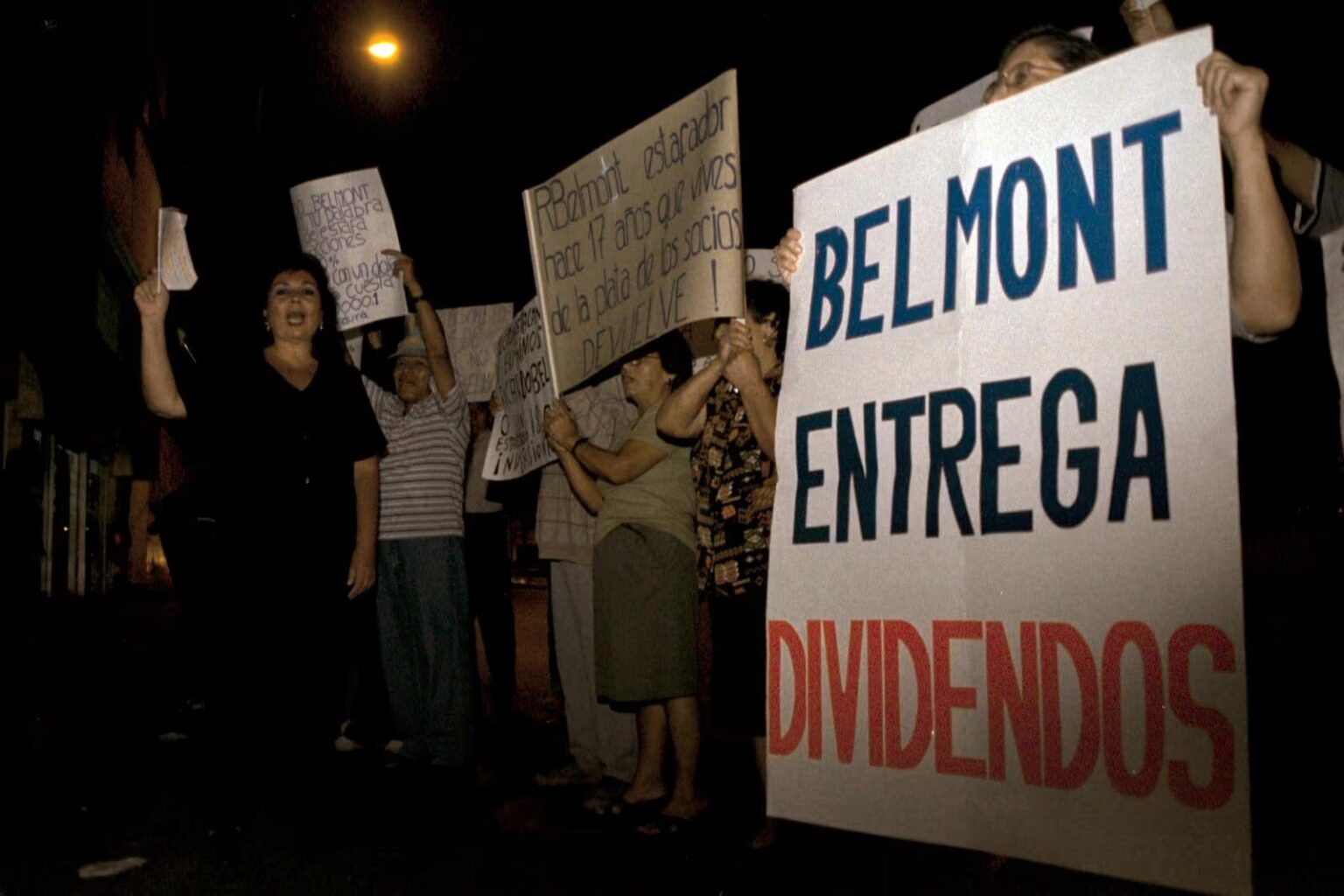 Ricardo Belmont enfrenta elecciones 2026 con controversia por inversiones no devueltas en RBC