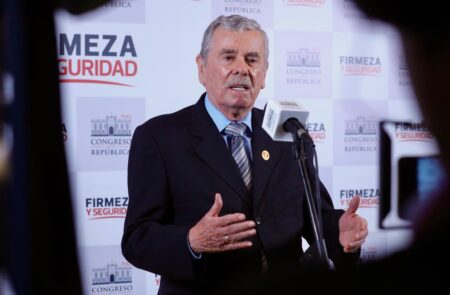 Fernando Rospigliosi señala que vacancia es el mecanismo constitucional ante crisis política