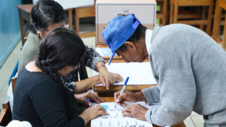 ONPE confirma mismos miembros de mesa para segunda vuelta ONPE confirma mismos miembros de mesa para segunda vuelta