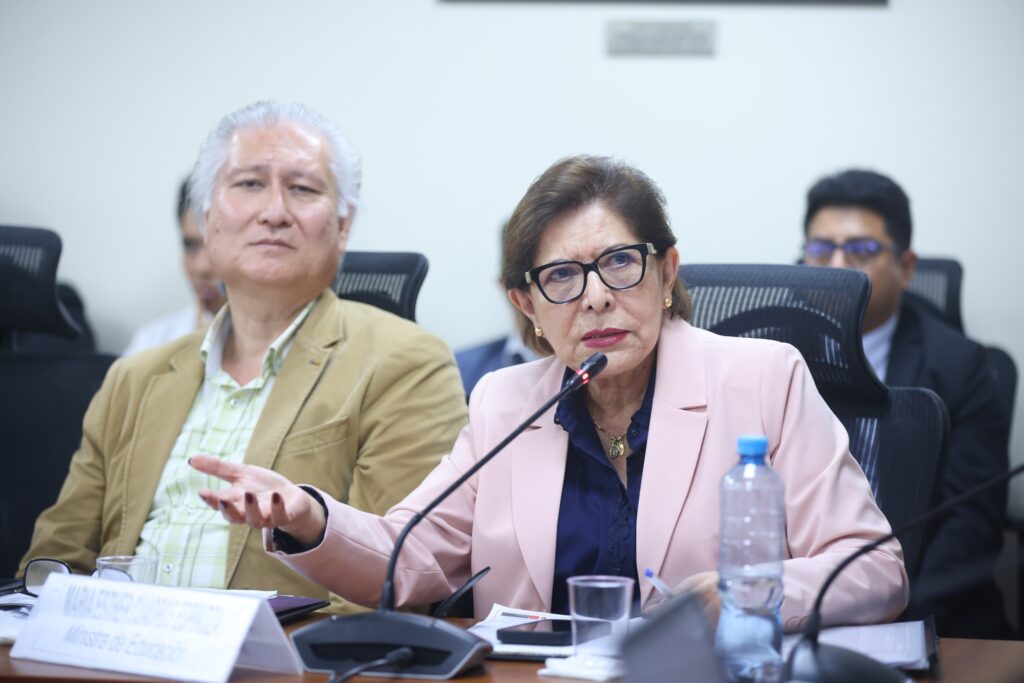 Minedu pide al Congreso más de S/ 105 millones para ampliar Beca 18 y becas de posgrado