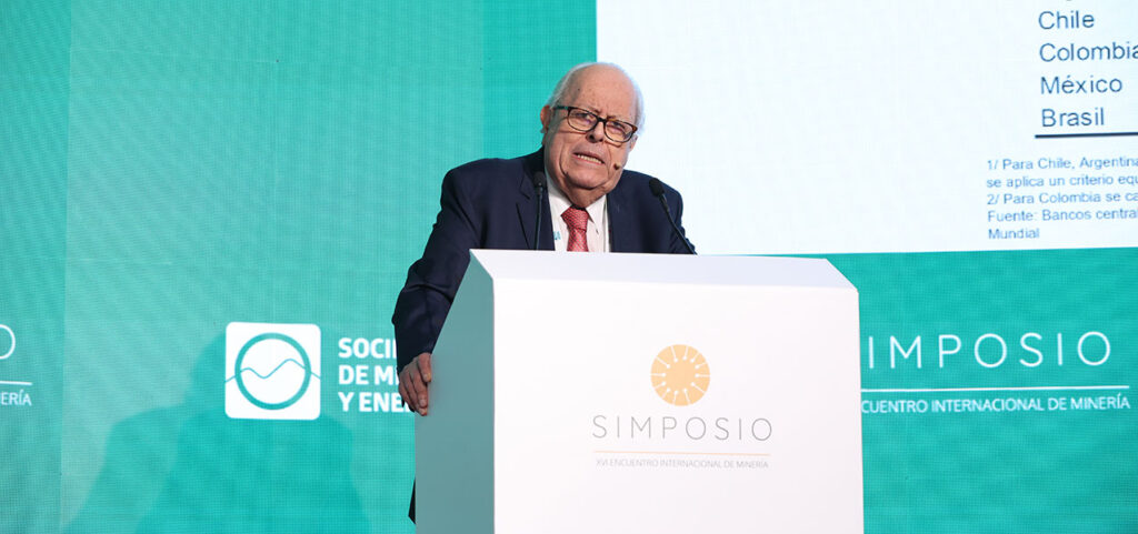Julio Velarde: “En las zonas mineras ricas la votación va por la izquierda, en las zonas agroexportadoras es para la derecha”